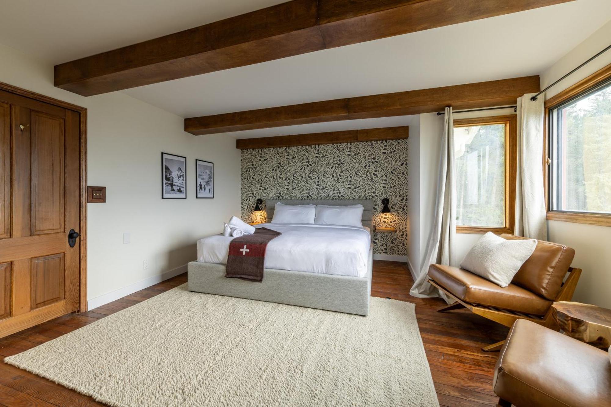 Chalet Heimann - Edelweiss Village โกลเดน ภายนอก รูปภาพ